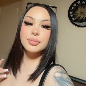 Meet your Posher, Jasmine